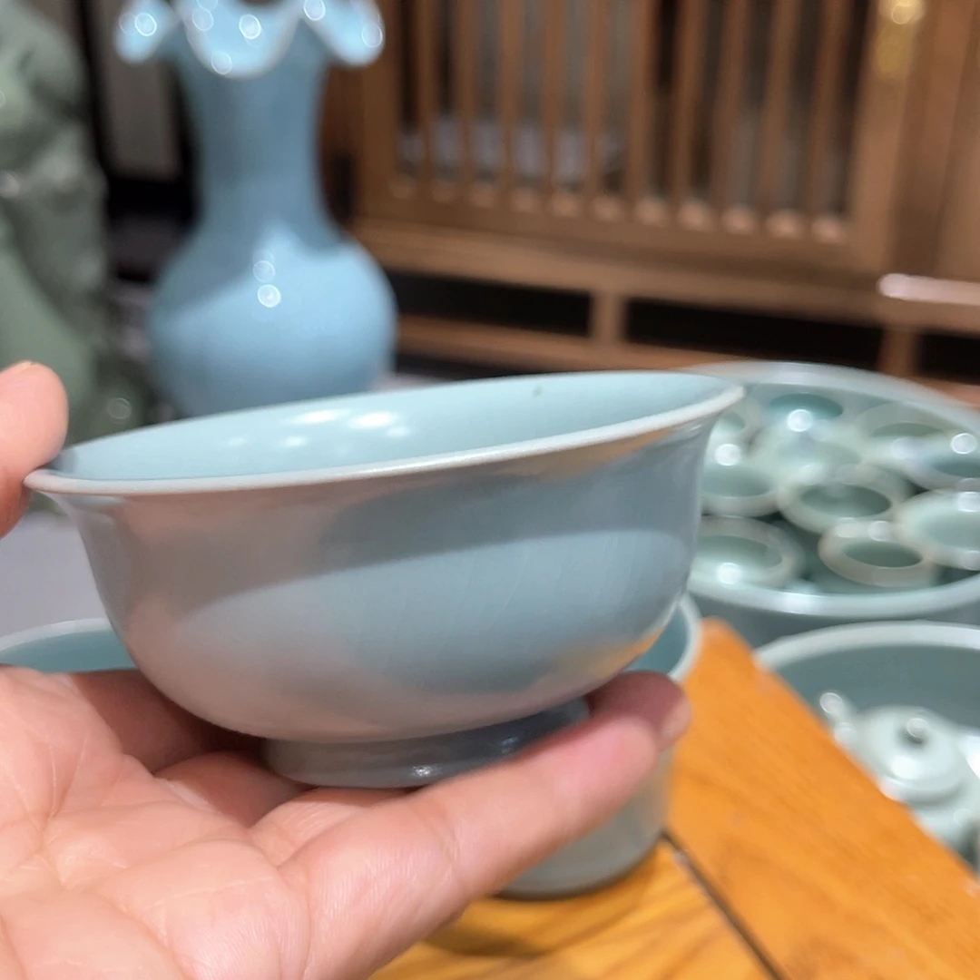 郭***杯子仿古的设计与装饰的风格结合于一起