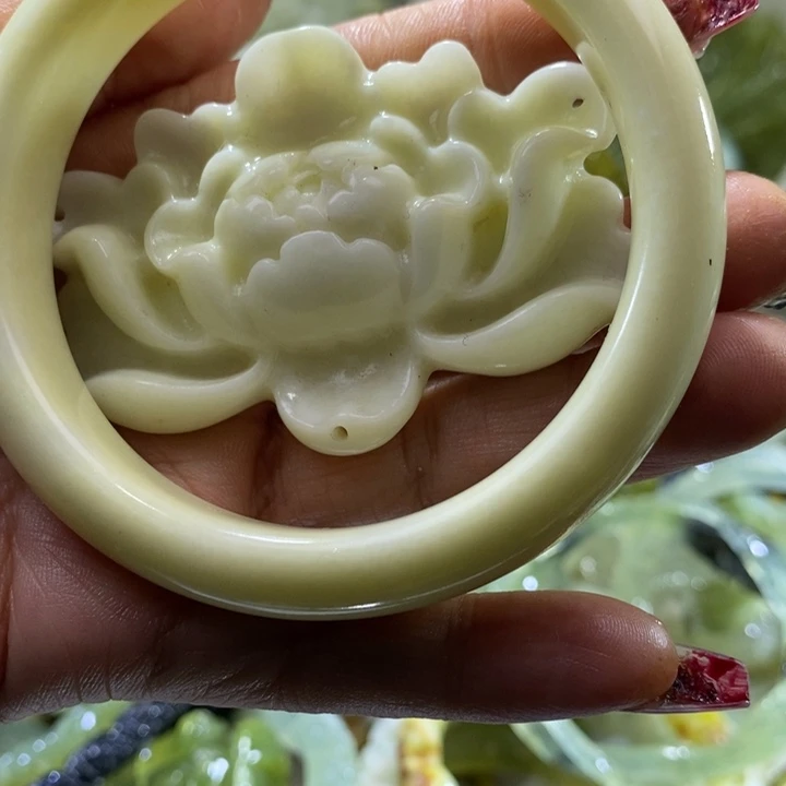 岫玉未镶嵌岫玉一套