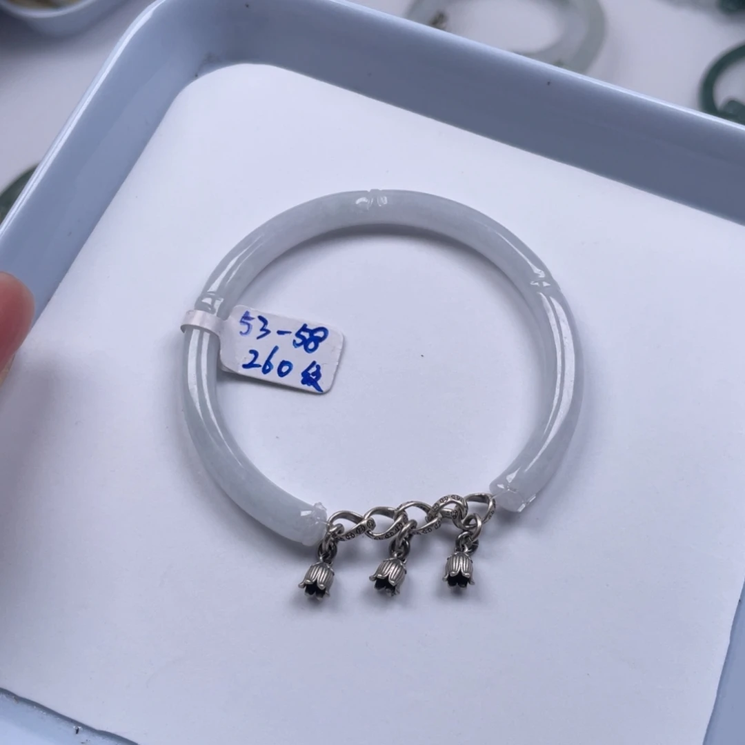 翡翠吊坠(赠链)未镶嵌爱****好