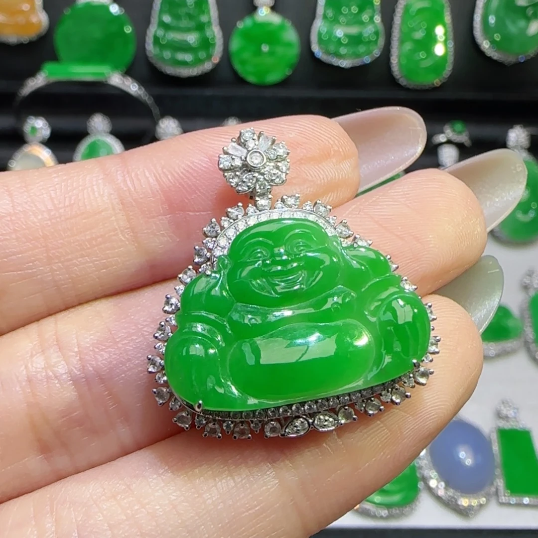 翡翠18K金镶嵌颈饰