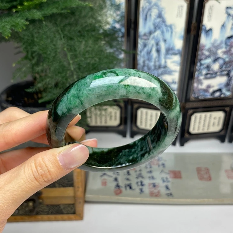 59海棠绿宽版复古正圈手镯 有纹 天然翡翠A货手镯