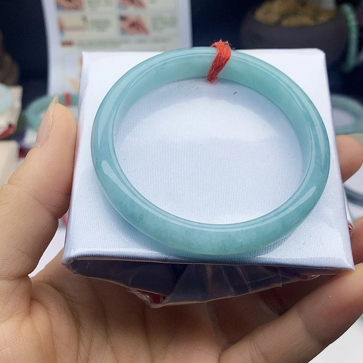 翡翠手镯未镶嵌缅甸天然翡翠A货54.8