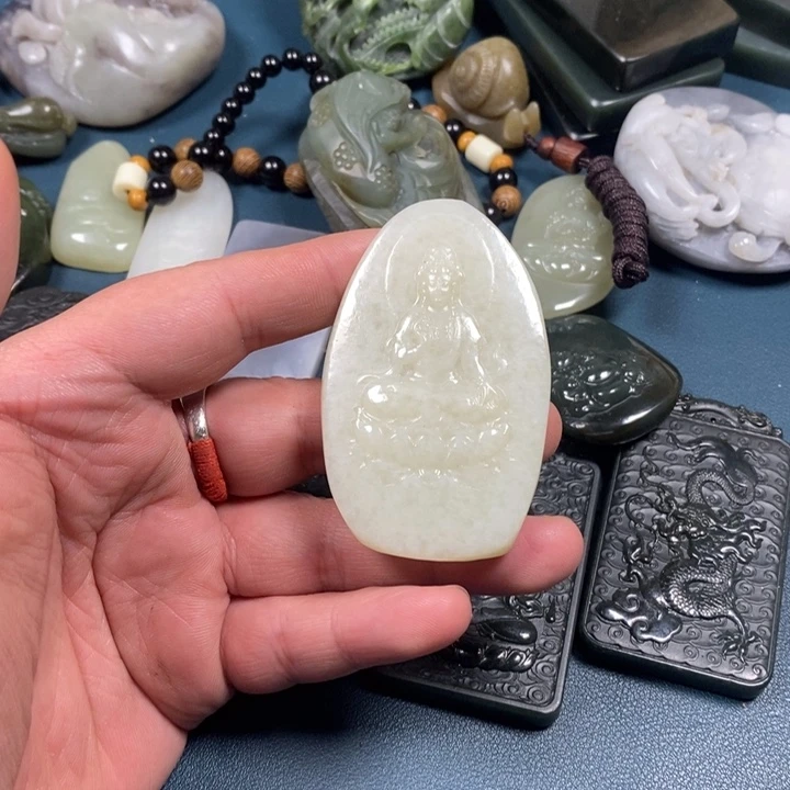 和田玉（糖玉）未镶嵌挂件