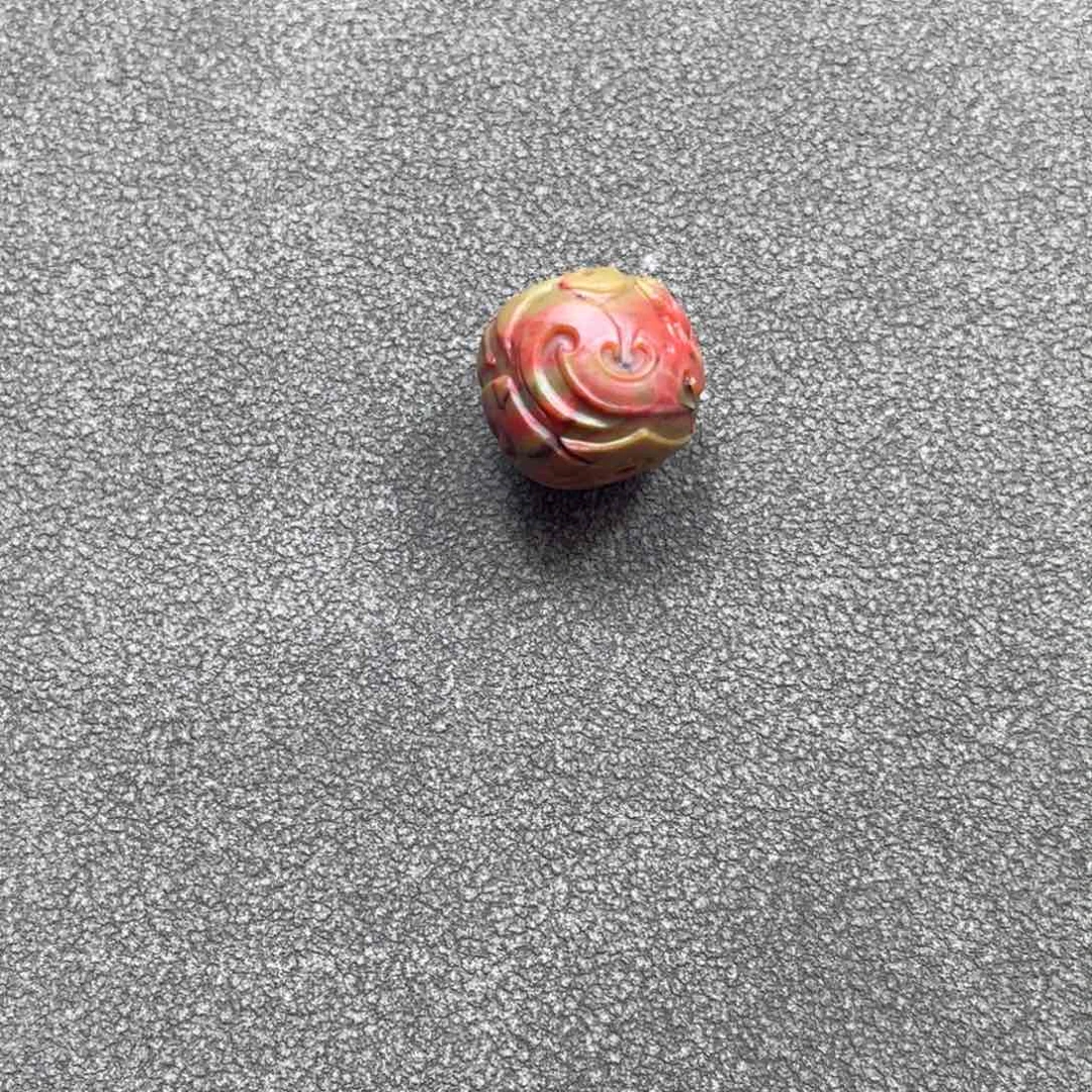 南红玛瑙未镶嵌颈饰小*?