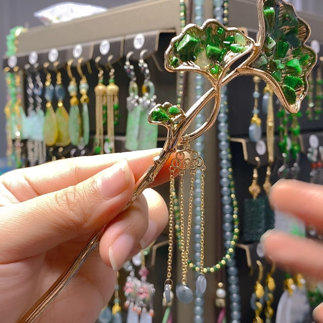颈饰未镶嵌翡翠翡翠