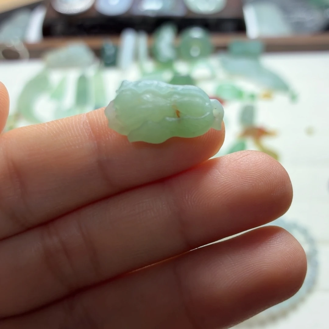 定制翡翠未镶嵌白菜