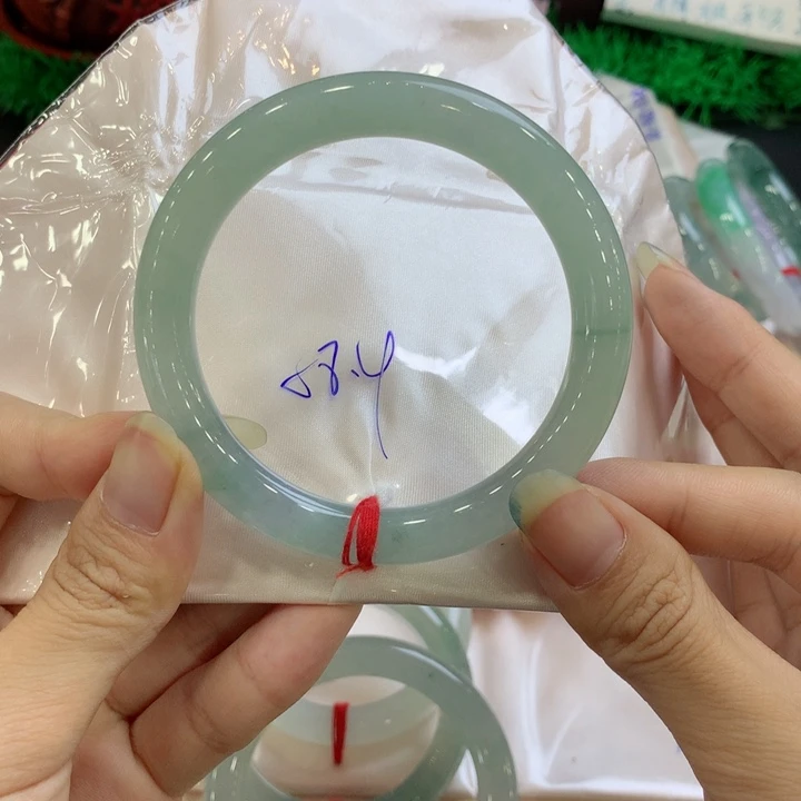 未镶嵌手镯翡翠翡翠手镯