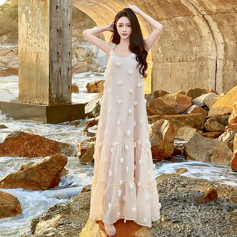 海边度假连衣裙超仙优雅法式浪漫花朵慵懒吊带裙生日礼服露背长裙