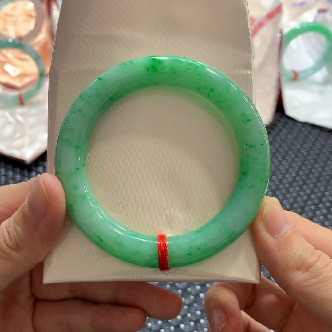 翡翠未镶嵌手镯闪购 7