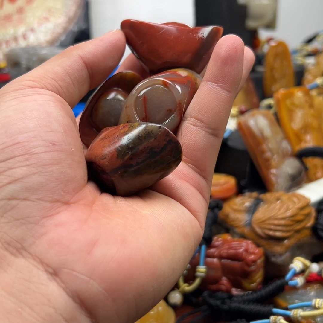 石英质玉（黄龙玉）未镶嵌黄龙玉