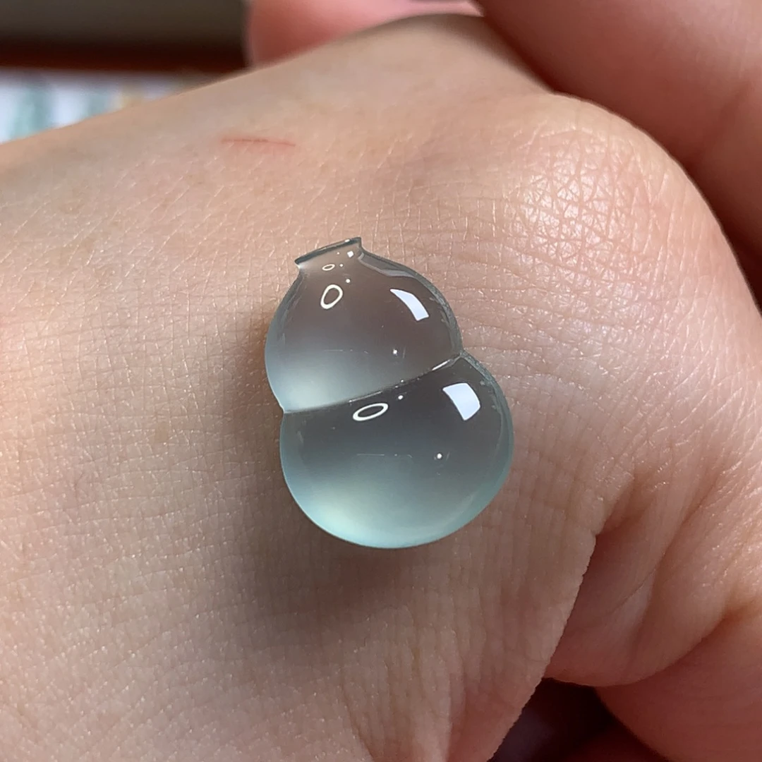 翡翠未镶嵌颈饰湖蓝水调big葫芦