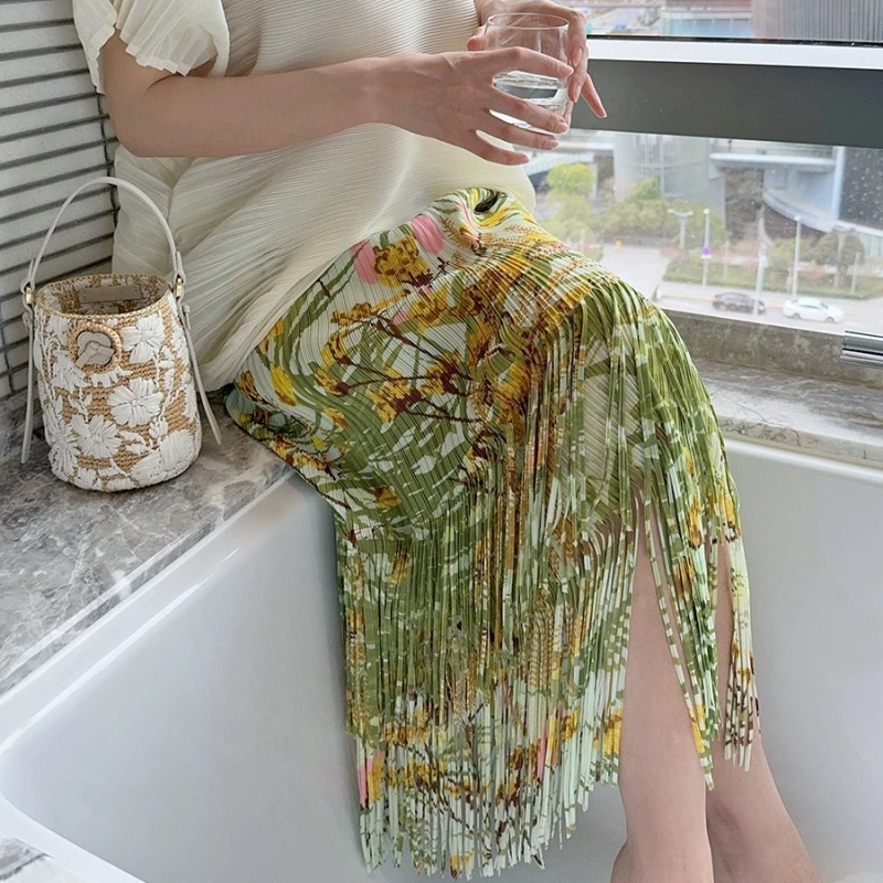 【褶二喜】三宅风春夏碎花气质时尚百搭绿色流苏裙褶皱长款半身裙