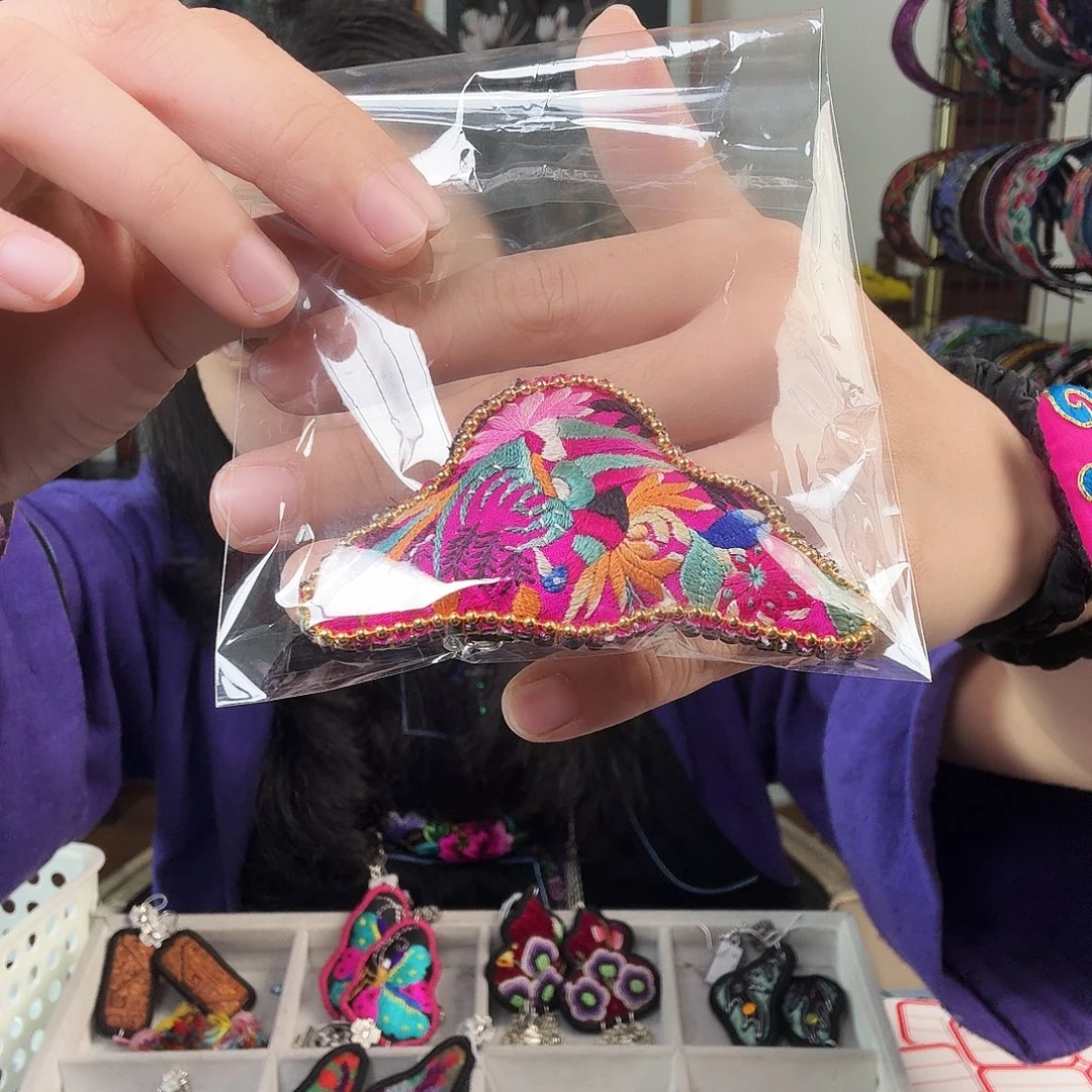 M***月织绣手工刺绣工艺