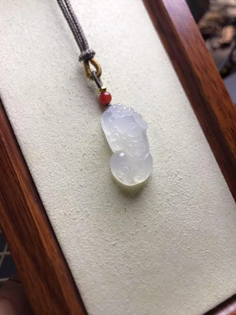 貔貅男女通用招财转运挂件吊坠天然白冰玉髓百搭中国风多样性发货
