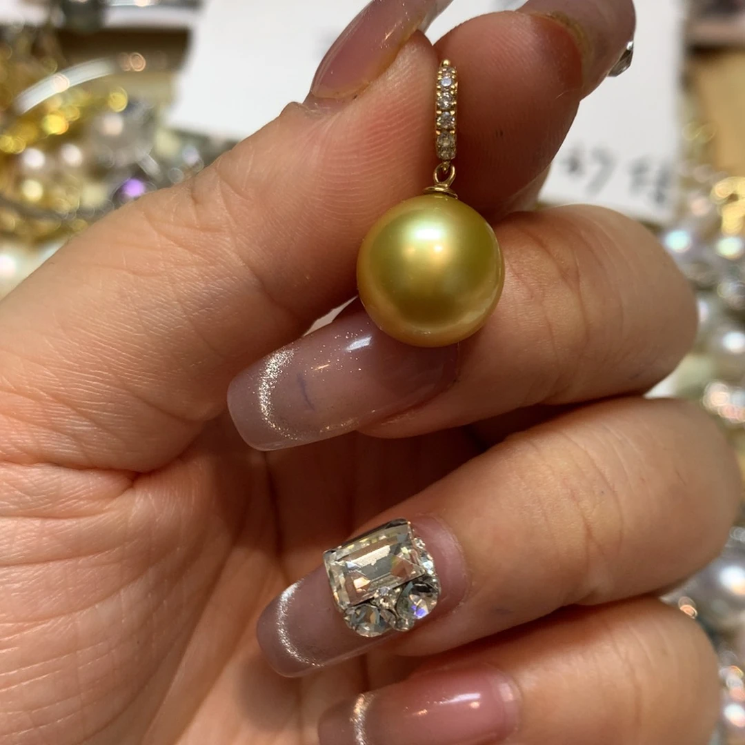 海水珍珠颈饰18K金镶嵌