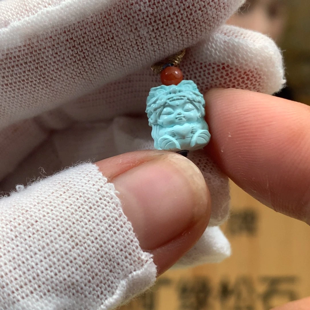 绿松石未镶嵌挂件