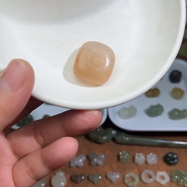 和田玉未镶嵌珠宝半成品16号