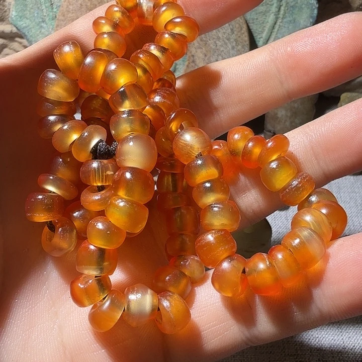 荣***威和田玉（糖玉）未镶嵌挂件