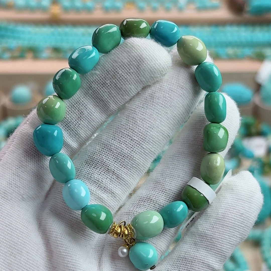 绿松石未镶嵌珠宝奇石