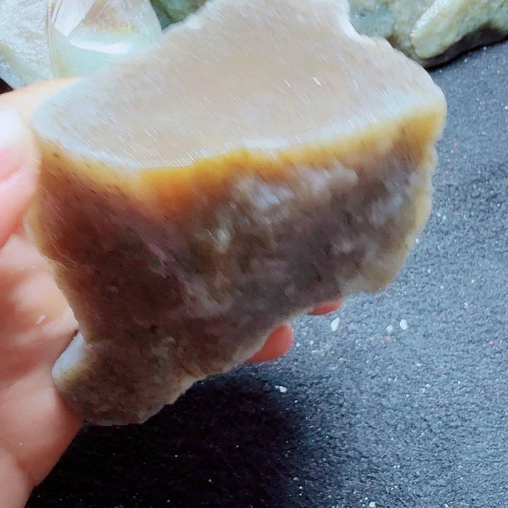 未镶嵌和田玉（糖玉）珠宝半成品