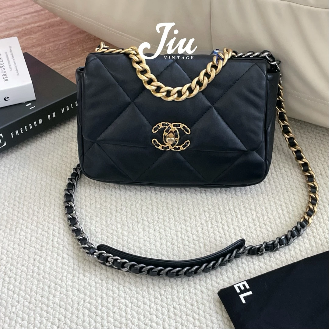 99新 Chanel/香奈儿 黑金19bag小号芯片款尘袋册子JM13-0608