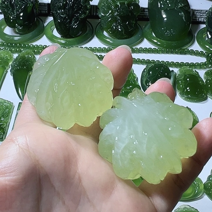 陌***路蛇纹石玉未镶嵌手把