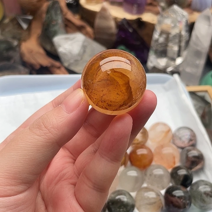 未镶嵌水晶大型摆件（非配饰）