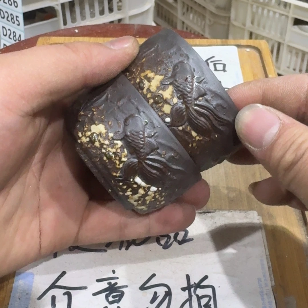 瑕疵介意勿拍陶瓷器皿A972