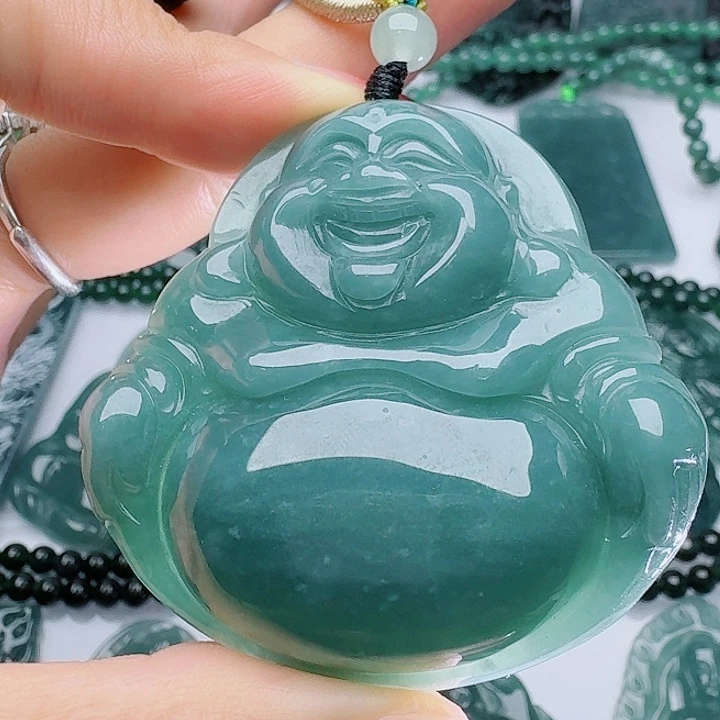 翡翠未镶嵌颈饰多样性发其一