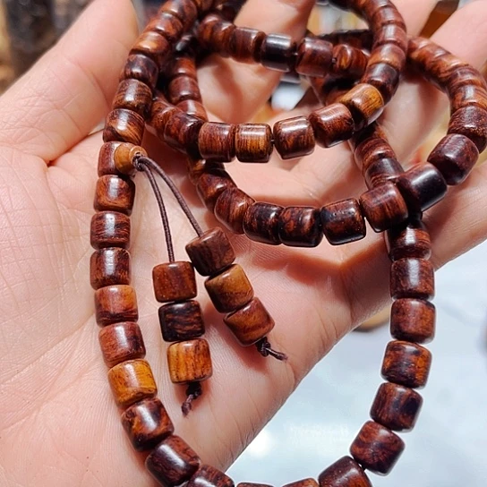 非洲紫檀（红花梨）?****