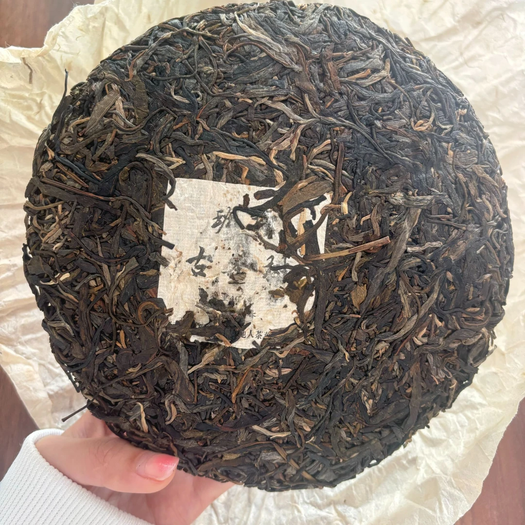 2006年石雨天地人班章生茶400g