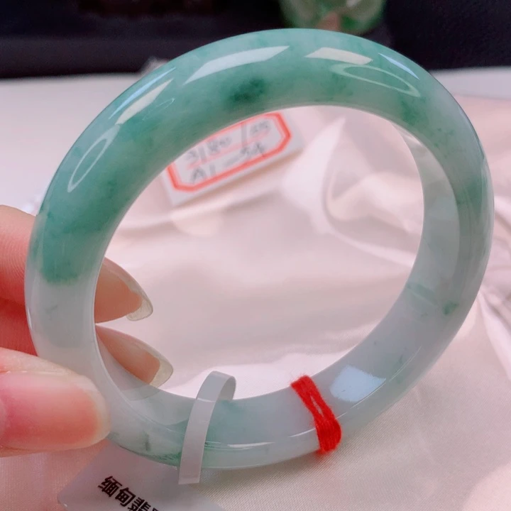 未镶嵌手镯翡翠55圈