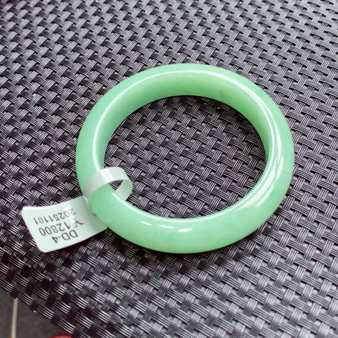 翡翠未镶嵌手镯翡翠