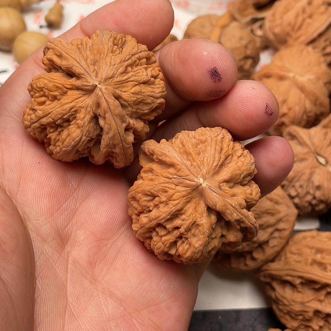 文玩核桃吊坠L***然促进