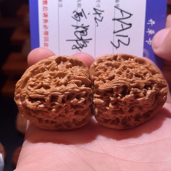 文玩核桃吊坠文玩