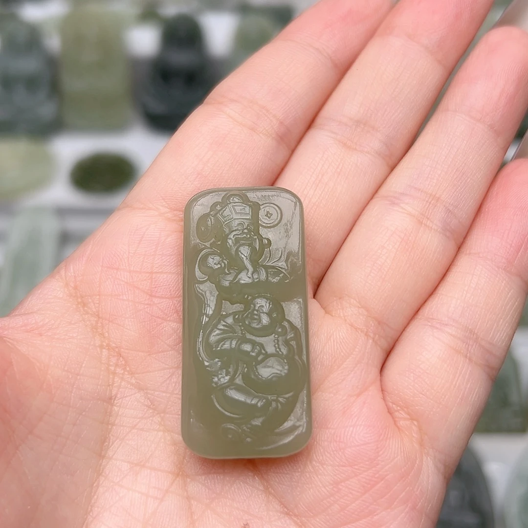 和田玉未镶嵌颈饰财富双收