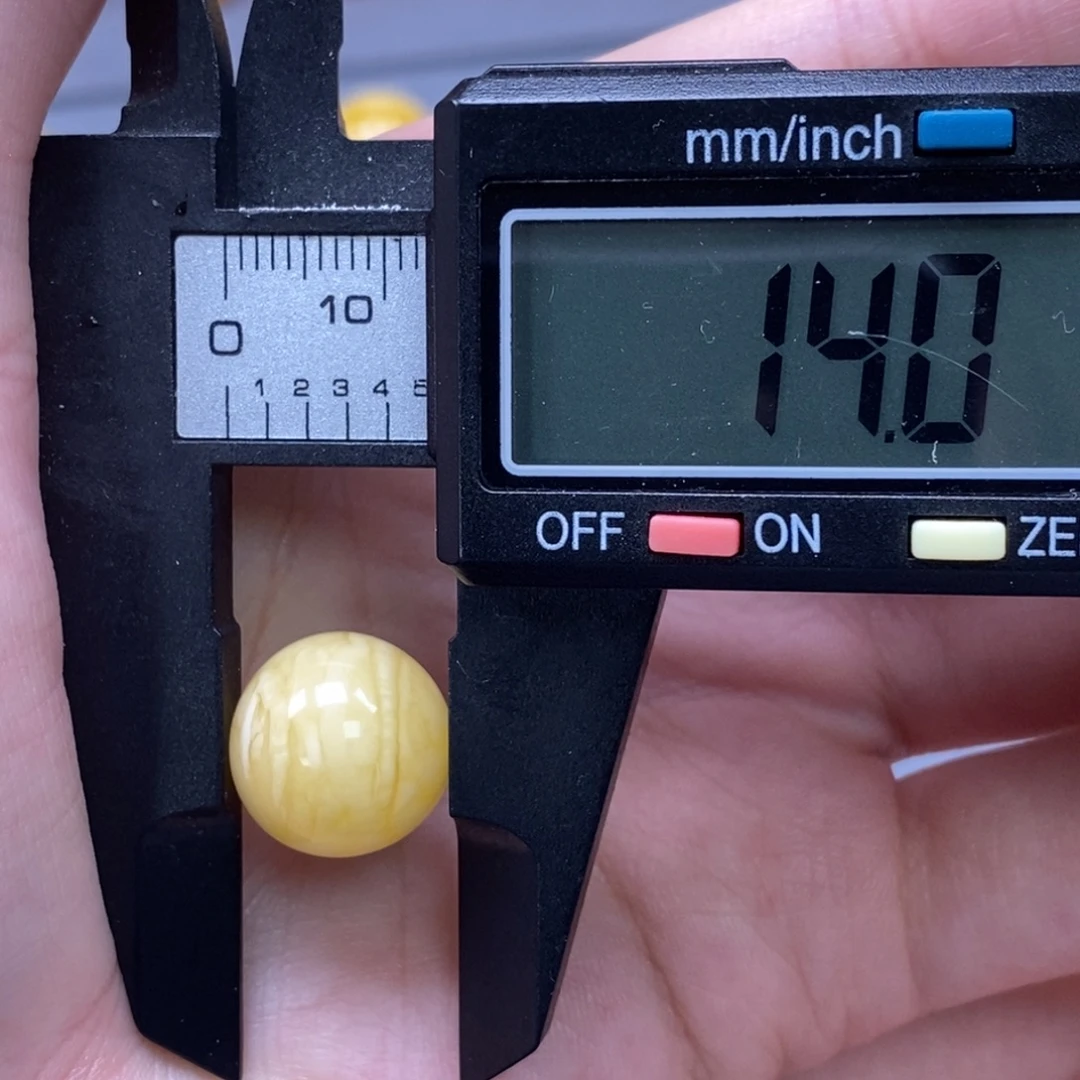 ᥫ****裸石琥珀未镶嵌纯天然