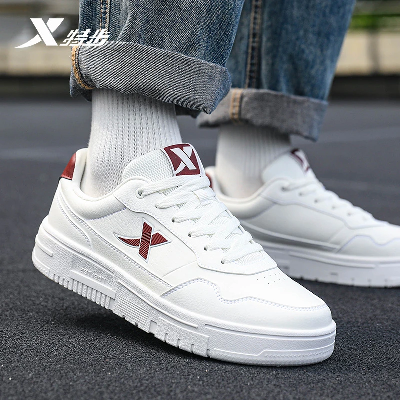 特步男鞋休闲百搭小白鞋官方正品2026秋冬新款板鞋轻便防水运动鞋