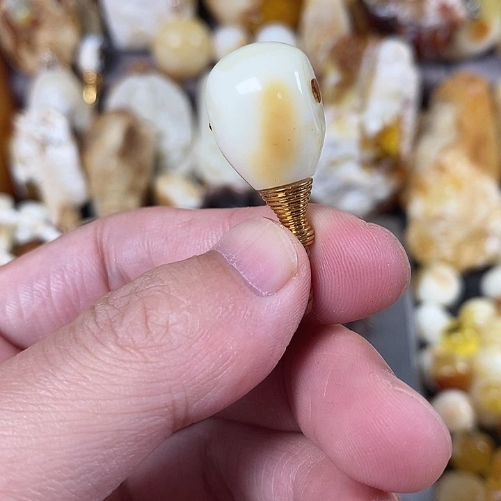 琥珀未镶嵌裸石我
