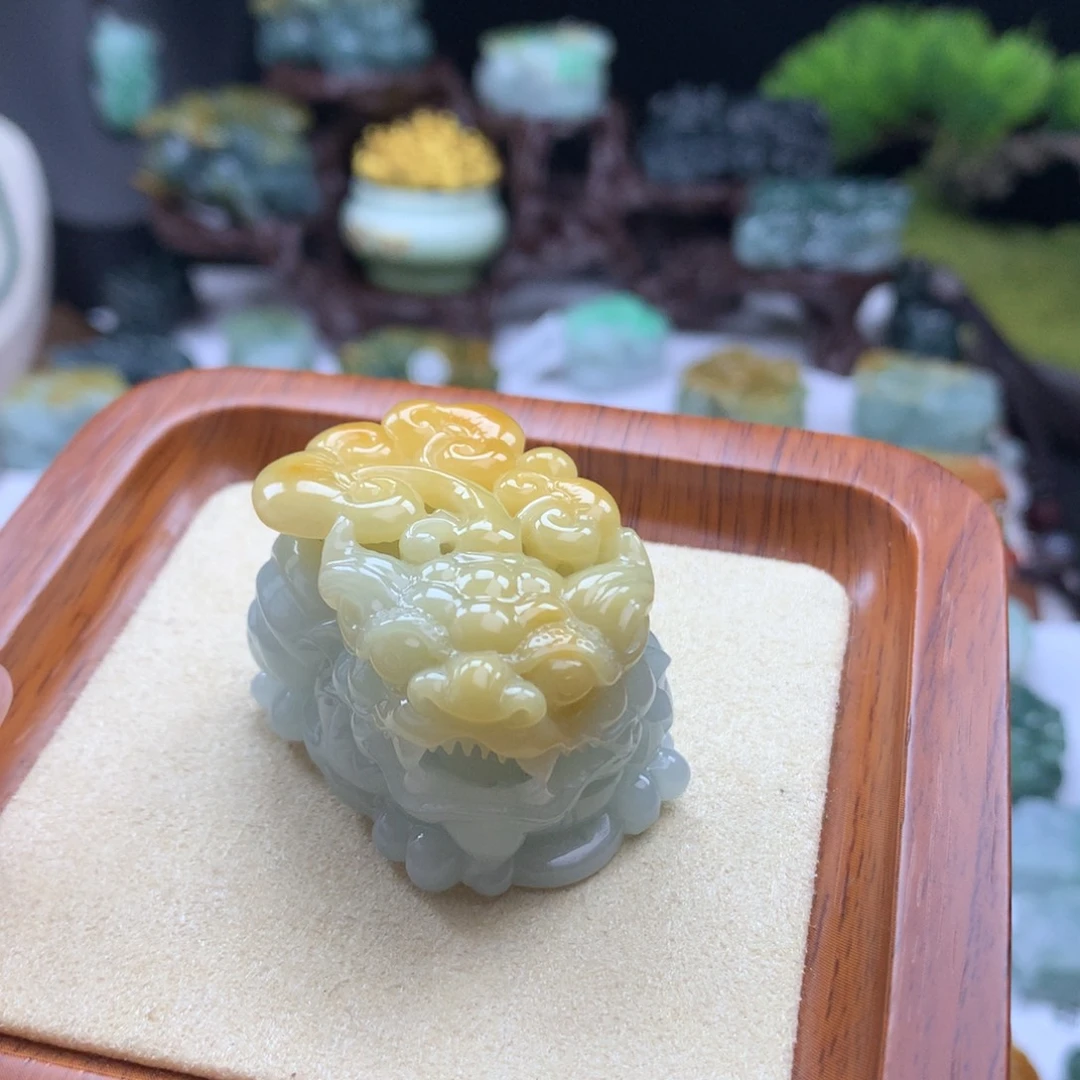 翡翠未镶嵌颈饰A13 黄金甲含珠貔貅