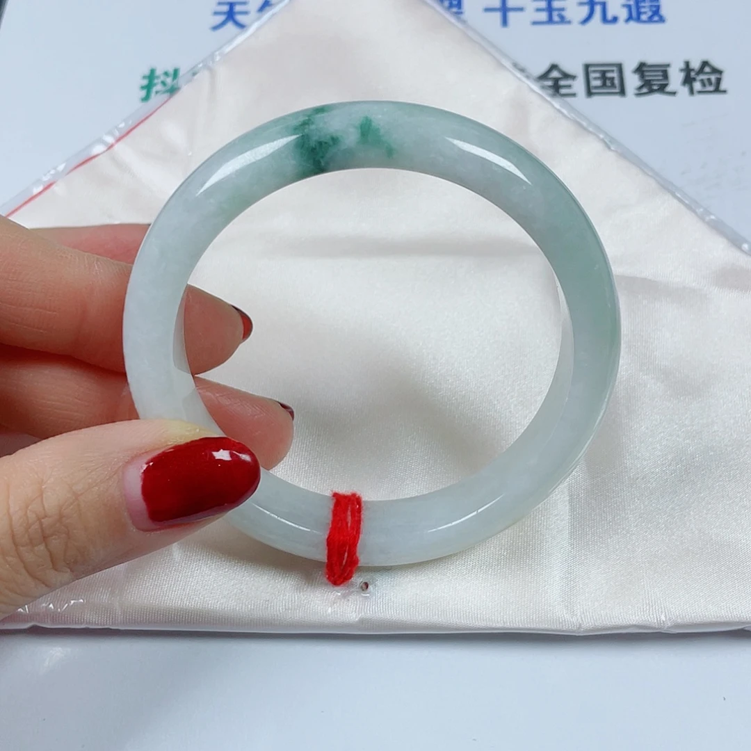 翡翠未镶嵌手镯圈口59.6宽13.2厚8:5