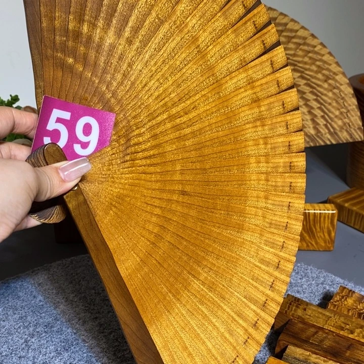 金丝楠用****2金丝楠木扇子