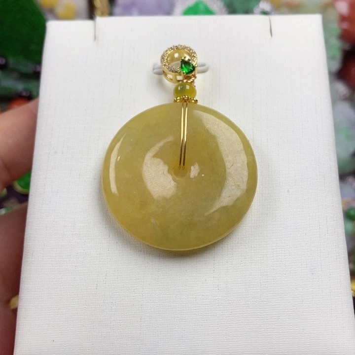 吊坠(赠链)未镶嵌翡翠
