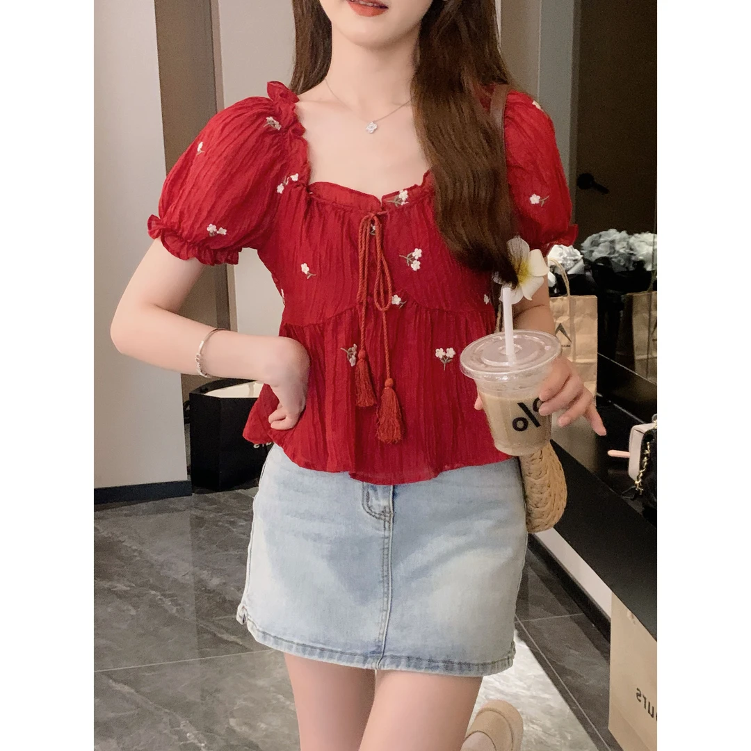 【年末青仓】安璃 甜美法式桃心领绣花上衣 60976