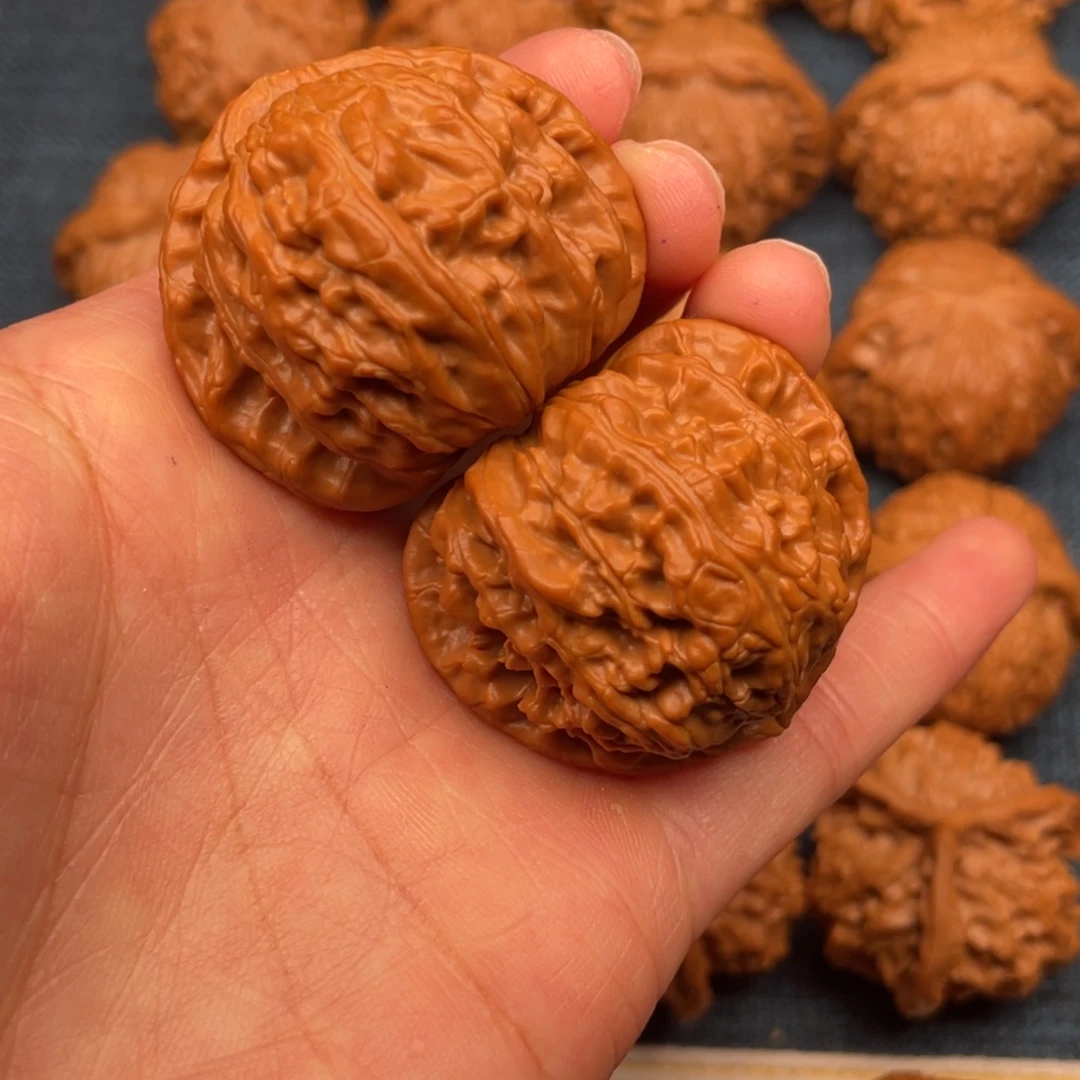 把件文玩核桃40全品毕业三角白