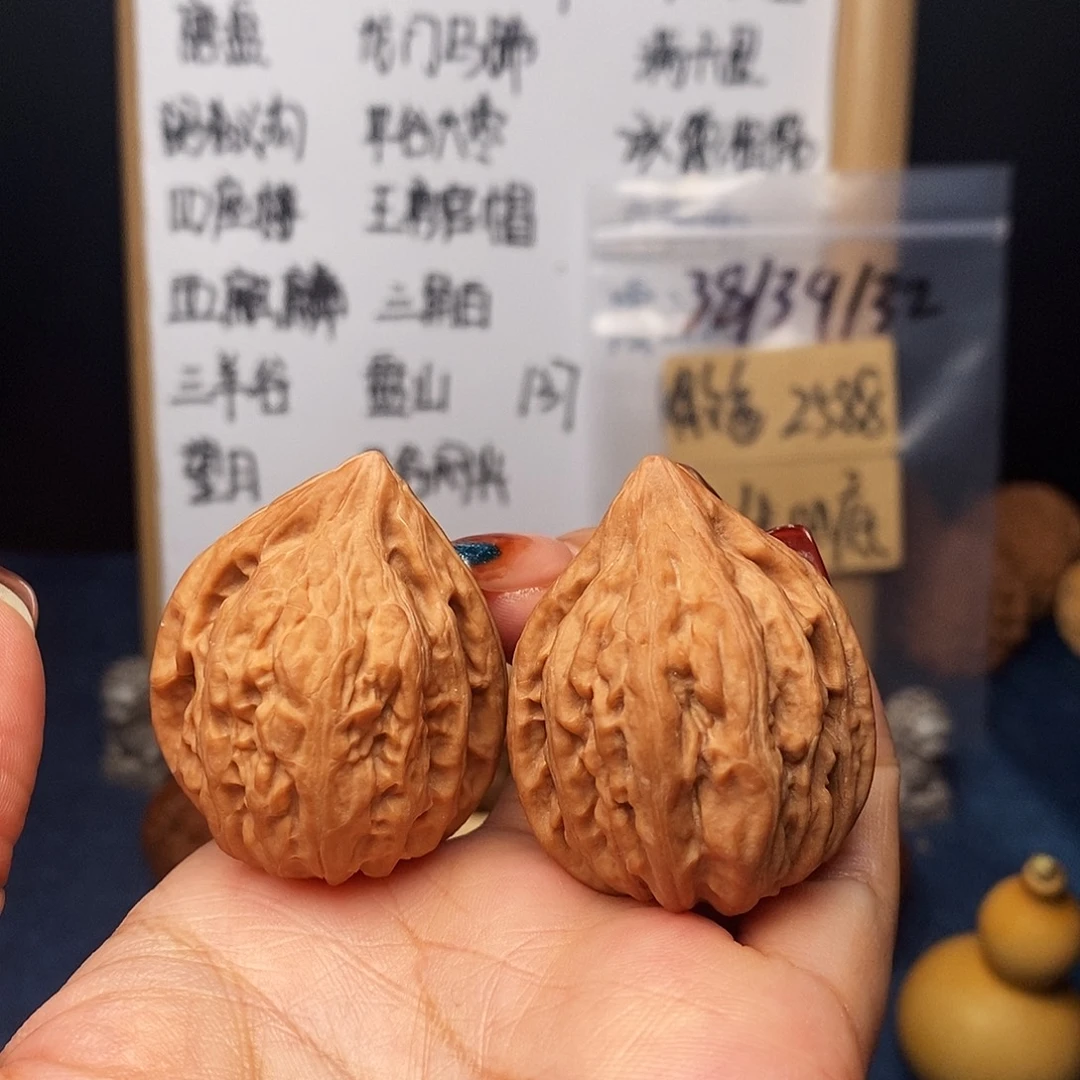 手串文玩核桃瓷瓶鸭嘴