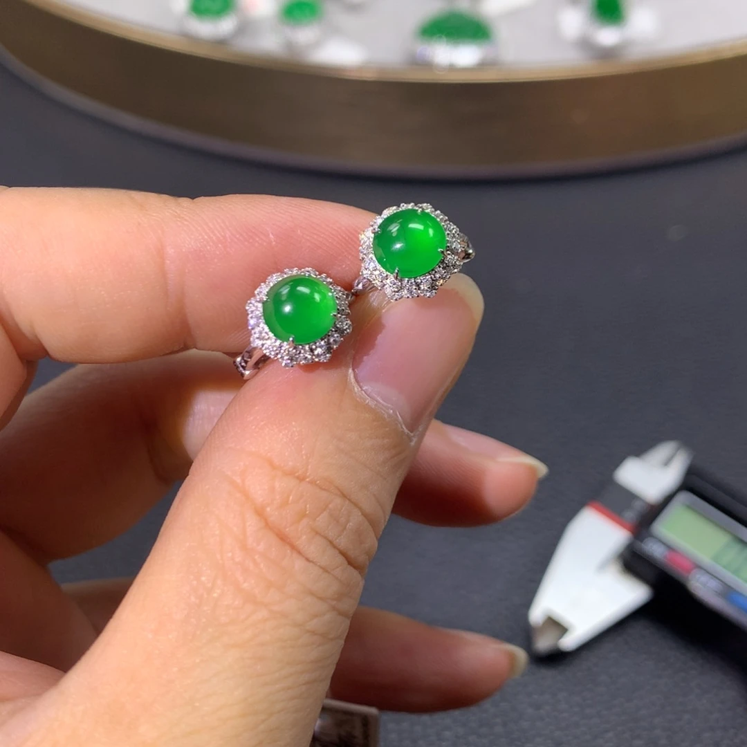 翡翠耳饰18K金镶嵌翡翠