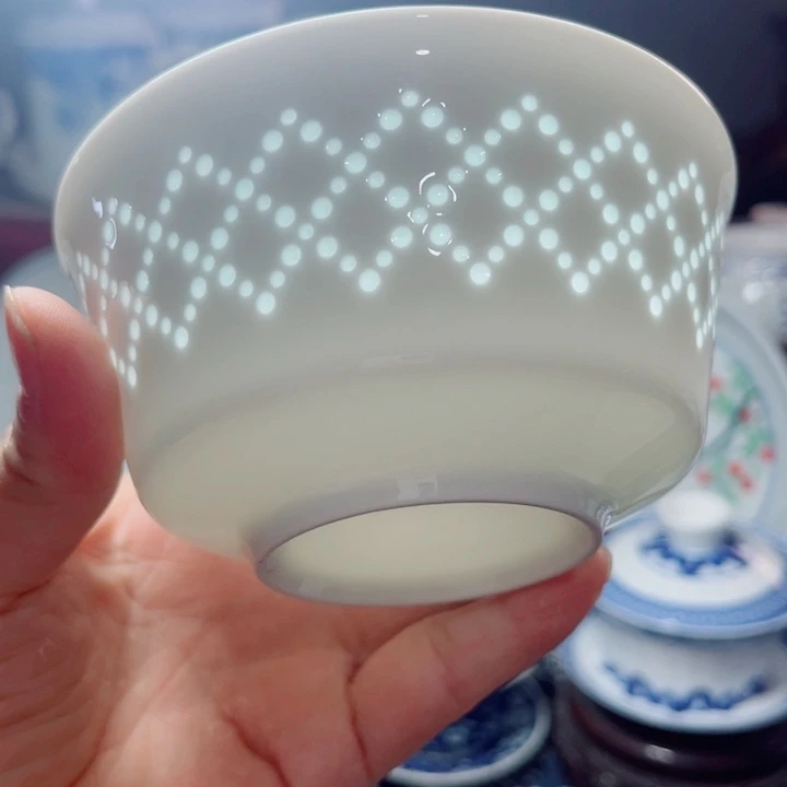 青花玲珑5寸饭碗网格