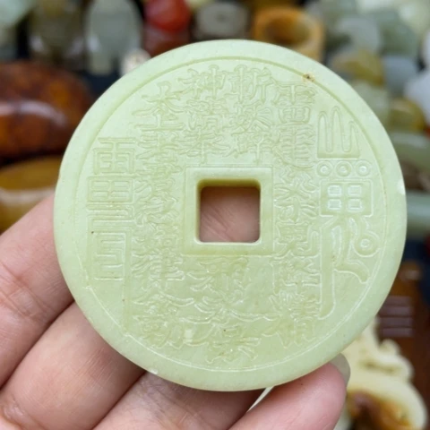 蛇纹石玉未镶嵌颈饰93