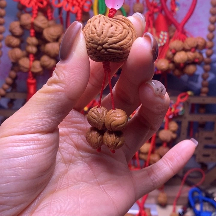 桃核吊坠龙纹桃枭